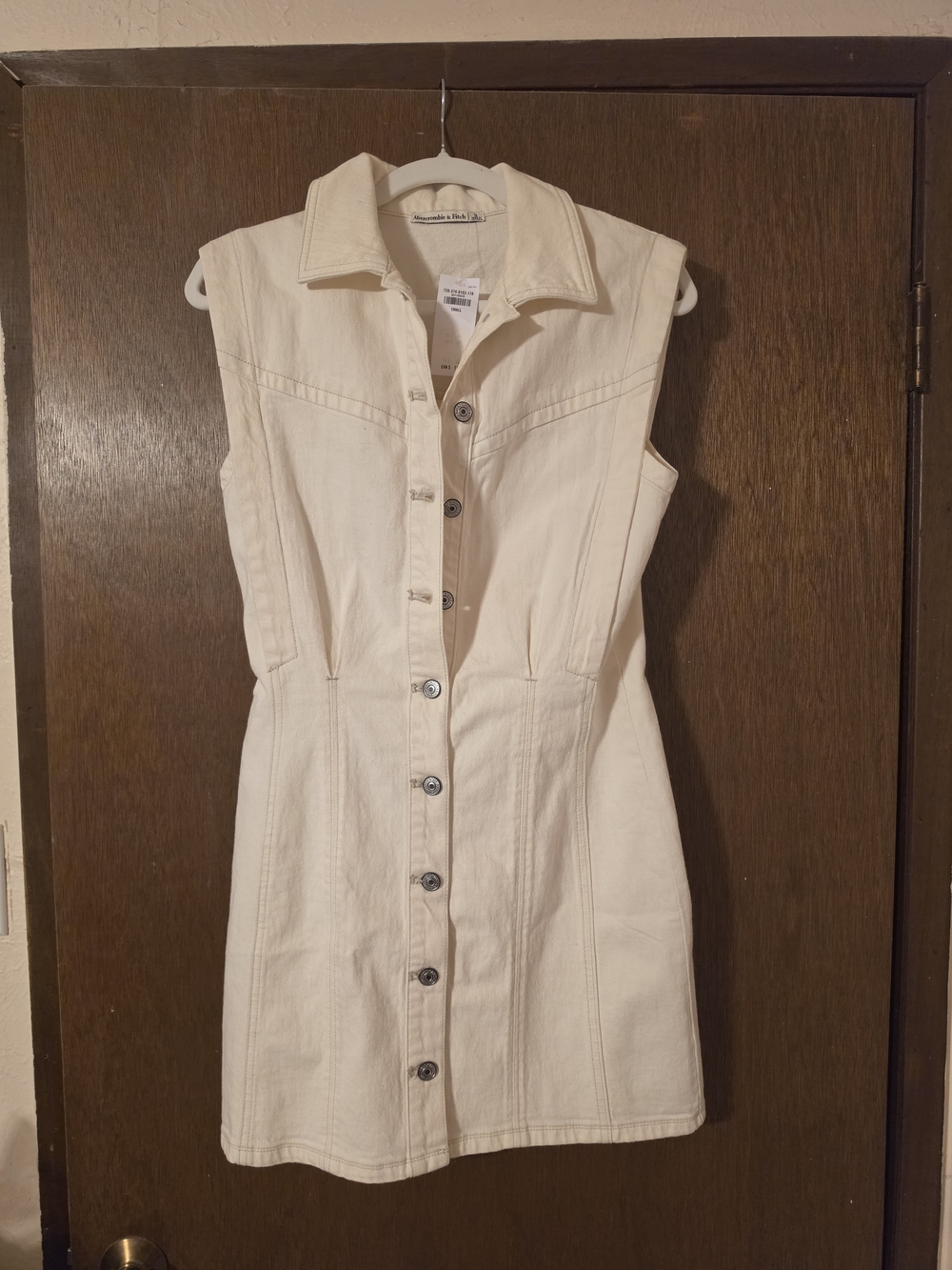 Abercrombie & Fitch Sleeveless Button-Front Cream Dress